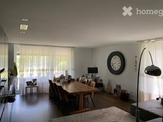 Helle moderne 4.5-Zimmer-Wohnung im EG mit Terrasse in Winkel 2