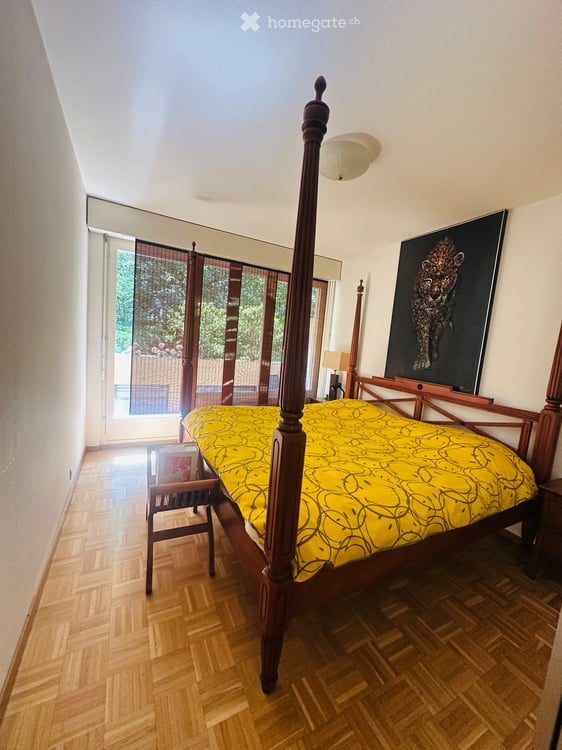 Spacieux appartement de 6 pièces avec balcon et double box 4