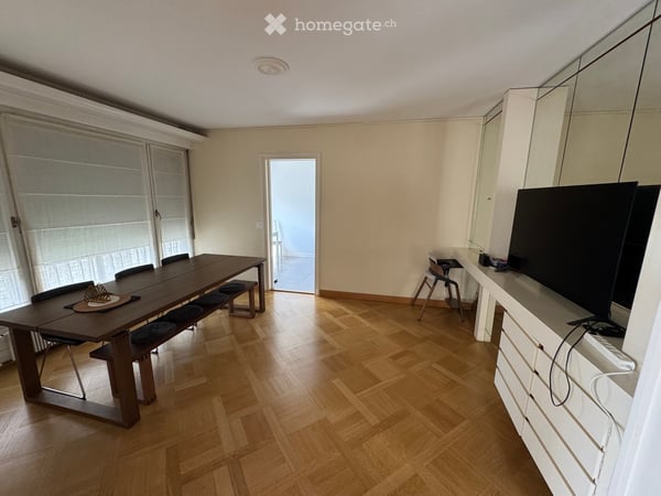 Spacieux appartement de 6 pièces avec balcon au 5ème étage à Champel, Genève 3