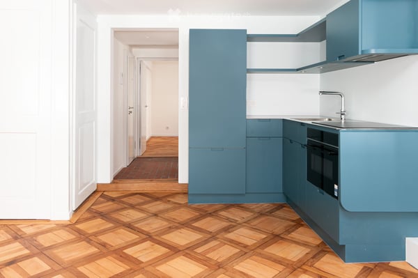 Charmante 2.5-Zimmer-Altbauwohnung an bester Lage in Zürich 8001 8