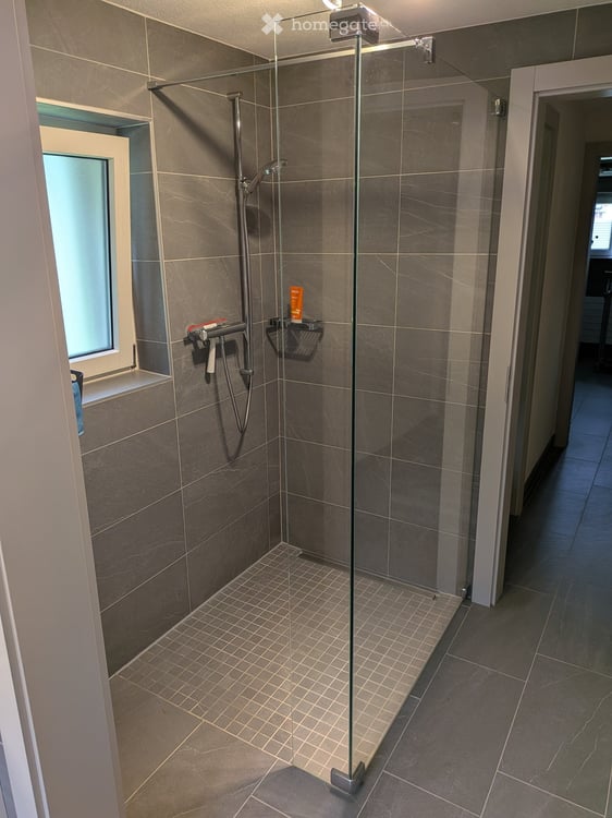 Grosszügige 3.5-Zimmer-Wohnung im Saastal 5