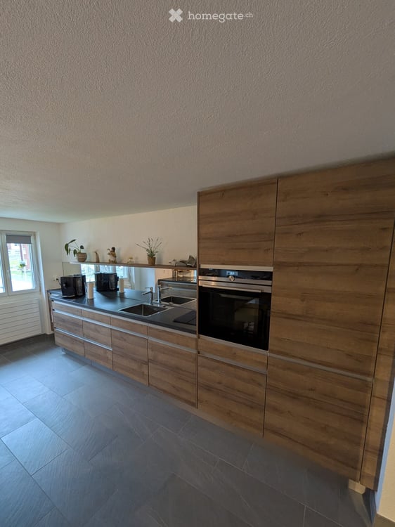 Grosszügige 3.5-Zimmer-Wohnung im Saastal 3