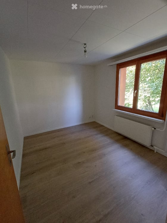 Ruhige 6-Zimmer-Wohnung mit zwei Terrassen in Oberägeri 10