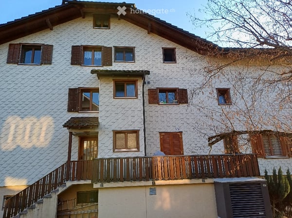 Ruhige 6-Zimmer-Wohnung mit zwei Terrassen in Oberägeri 2
