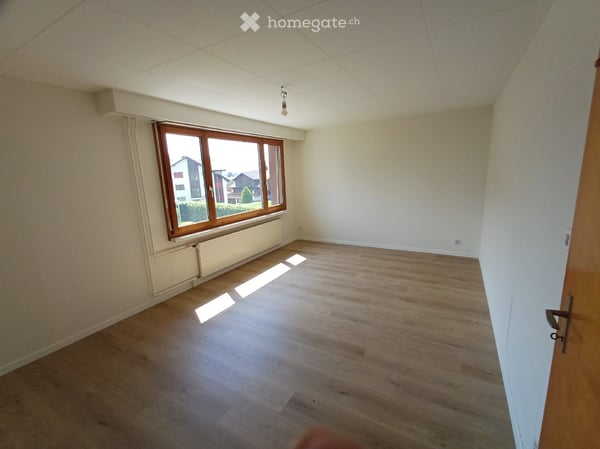 Ruhige 6-Zimmer-Wohnung mit zwei Terrassen in Oberägeri 9