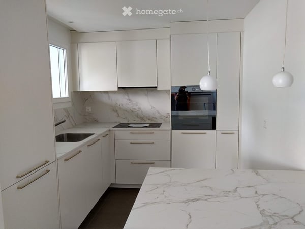 Schöne 3.5-Zimmer-Wohnung mit grossem Balkon und schöner Aussicht in Kriens 2