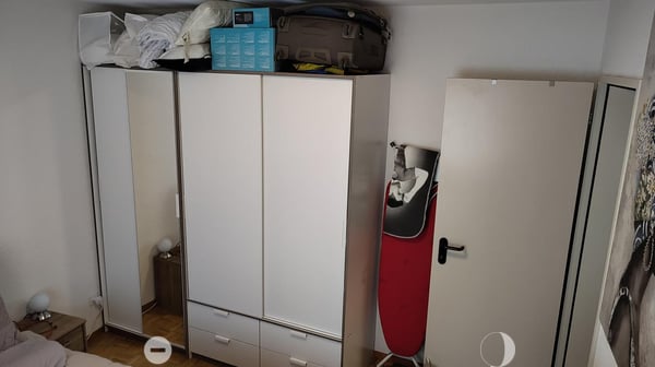 Charmante 2.5-Zimmer-Terrassenwohnung an der Bahnhofstrasse in Interlaken 3