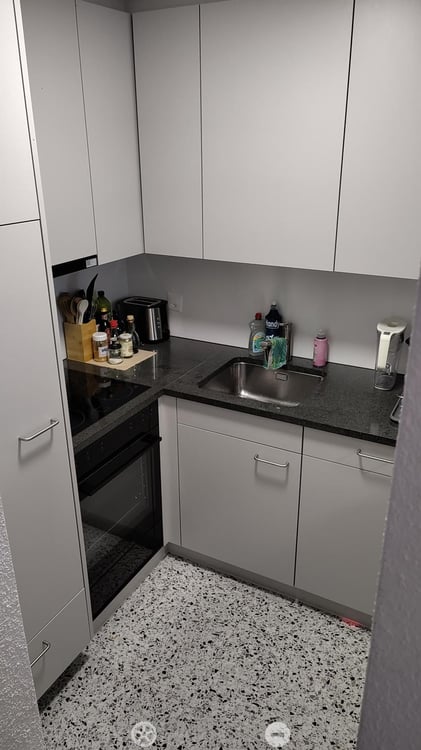 Charmante 2.5-Zimmer-Terrassenwohnung an der Bahnhofstrasse in Interlaken 7