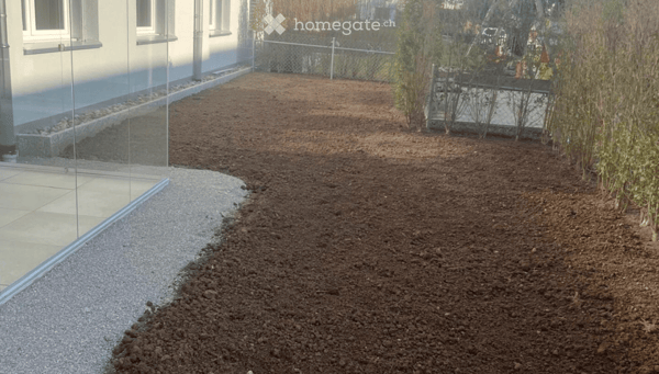 Bright & Modern 4.5-Room Roof Apartment in Pfäffikon ZH – Available Immediately 4