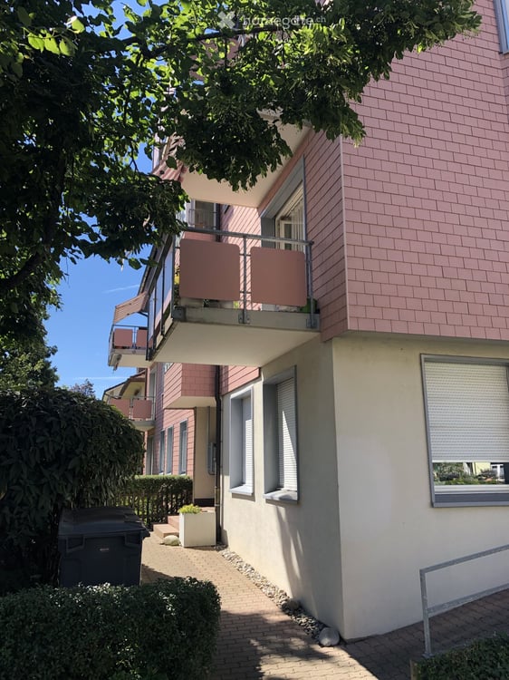 Charmante 2.5-Zimmer-Dachwohnung an der Fellenbergstrasse in Zürich 2