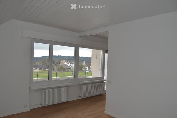 Gemütliche Dachwohnung in familiärem Mehrfamilienhaus zu vermieten. 7