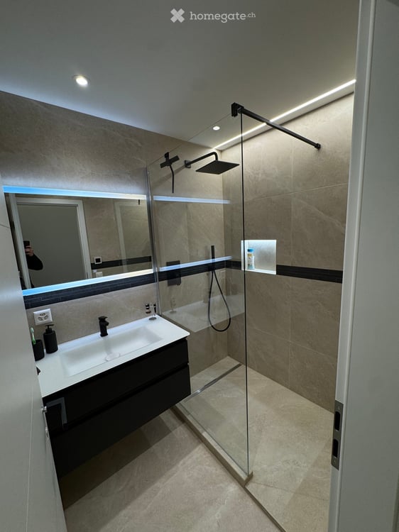 Moderne 3.5-Zimmer-Wohnung mit Panoramablick in Dietikon – Sofort verfügbar! 9