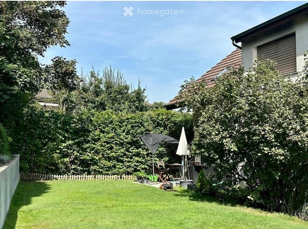 Charmantes 5-Zimmer-Reihenhaus in Allschwil mit Garage und Balkon 5