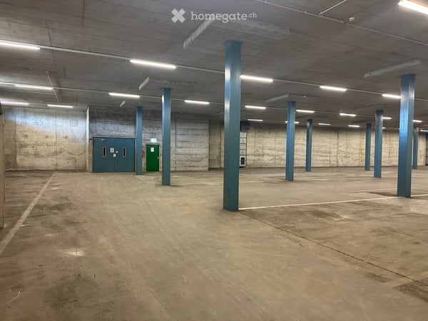 Lagerfläche an der Industriestrasse 36 in Lenzburg zu vermieten 4