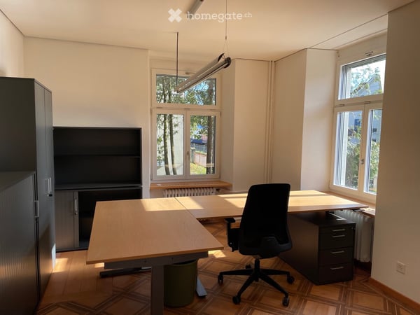 Büro oder Praxisraum inkl. Mitbenützung vom Sitzungsraum im Herzen von Uster zu vermieten 2