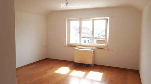 Charmante 1-Zimmer-Dachwohnung in Windisch 2