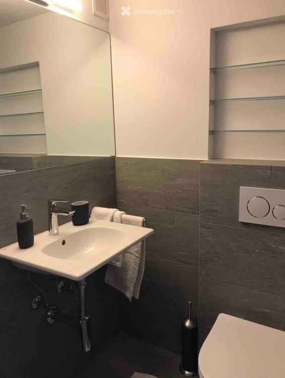 1-Zimmer mit Bad - im wunderschönen Sils im Engadin. Renoviert und komplett möbliert.*** 9