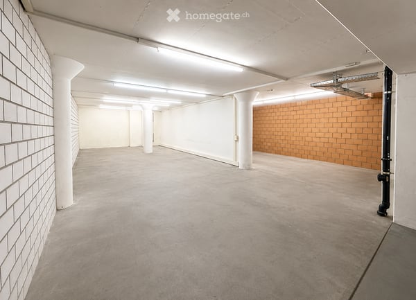Nachmieter gesucht: 126 m² Lagerraum / Bastelraum in Wabern 2