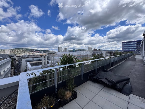 Büro über den Dächern Zürichs (mit Dachterrasse) 4