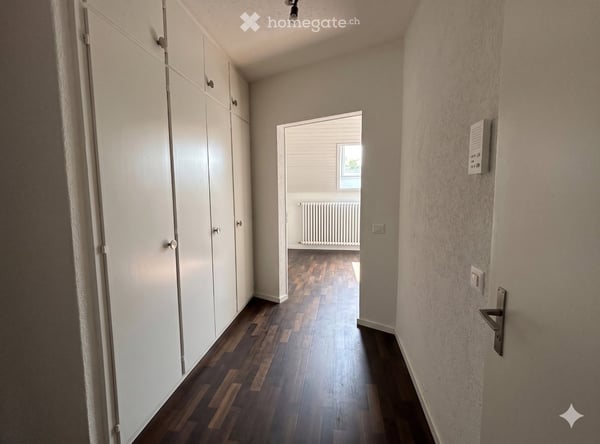 Neu ausgebaute 4.5-Zimmer-Dachwohnung mit Terrasse & Weitsicht in Kilchberg 8