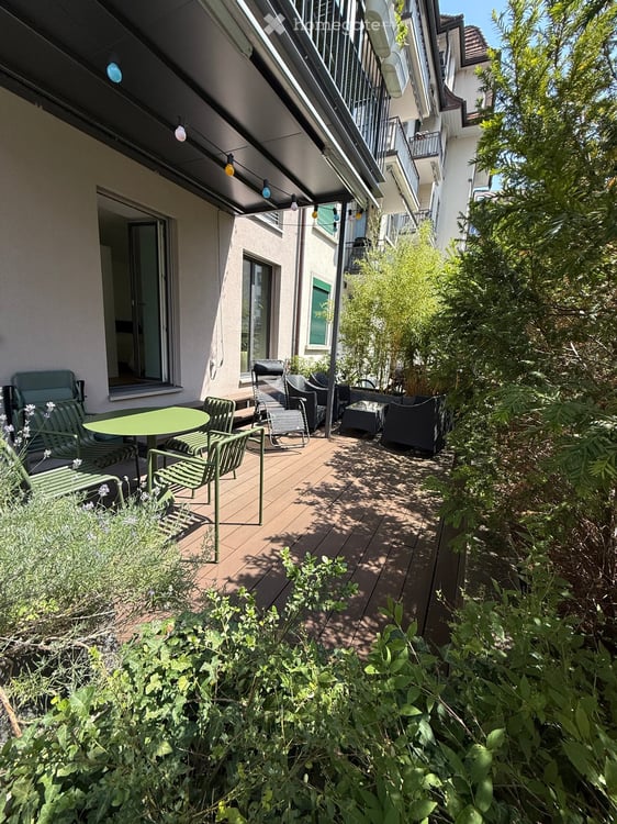 Charming 2.5-Room Terrace Apartment in Zürich Seefeld 5
