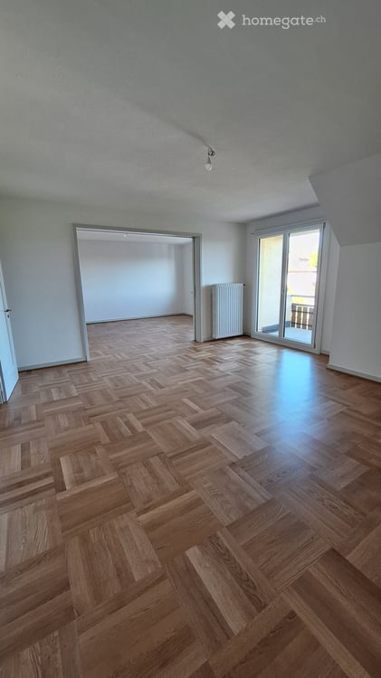 Helle 4-Zimmer-Dachgeschosswohnung mit Seesicht im Kreis 6 5