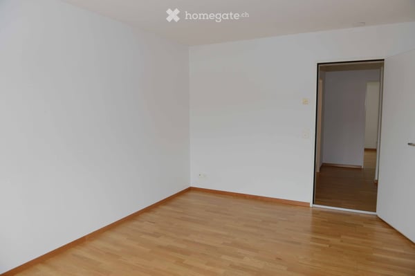 Grosszügige 5.5-Zimmer-Wohnung mit Balkon und schöner Aussicht in Dübendorf 16
