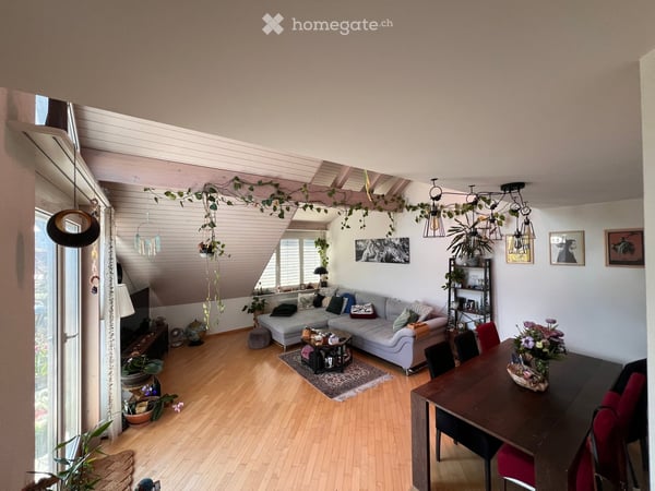 Möblierte 3.5-Zimmer-Dachwohnung zur Untermiete (ab Oktober 2026, mind. 9 Monate) 2