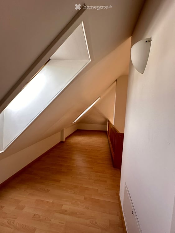 Charmante 3.5-Zimmer-Altbauwohnung mit Balkon in Neuhausen am Rheinfall – ab sofort verfügbar 3