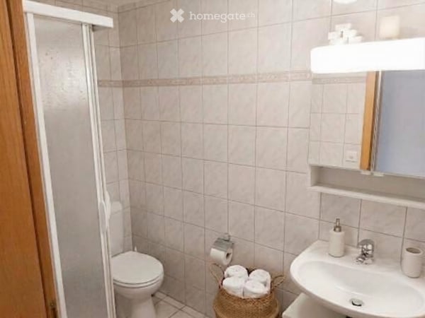 4.5-Zimmer-Wohnung mit Balkon und Lift in Susten 3