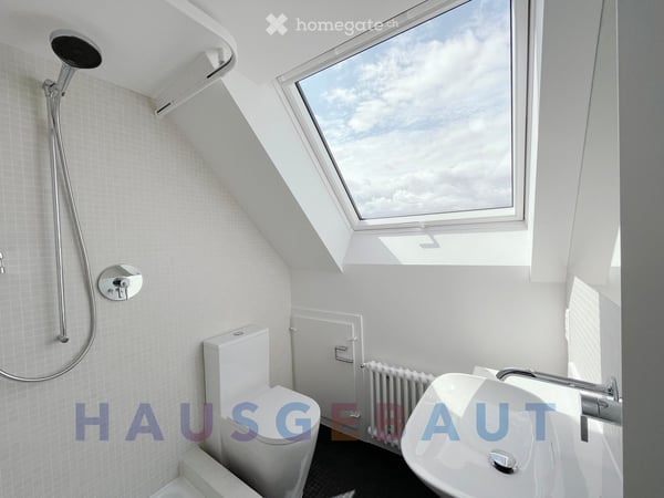 Moderne und einzigartig renovierte Loft-Wohnung in Jugendstilhaus, hochwertige Ausstattung 10