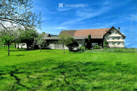2’000 m² Grundstück mit Bauernhaus, Nebengebäuden und grossem Potenzial in Gossau SG 2