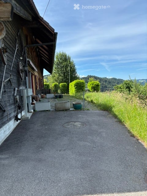 Charmante 5.5-Zimmer-Maisonette-Wohnung in idyllischer Landschaft – Grünenmatt 5