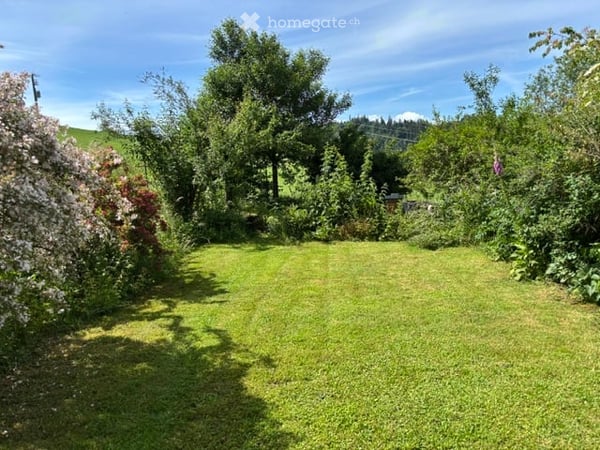Charmante 5.5-Zimmer-Maisonette-Wohnung in idyllischer Landschaft – Grünenmatt 8