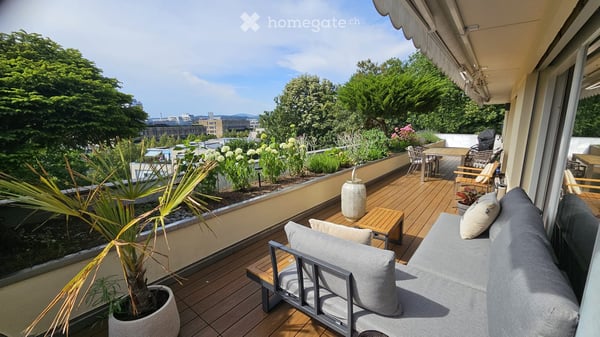 Exklusives 5.5-Zimmer-Terrassenhaus mit 60 m² Sonnenterrasse an bester Wohnlage in Zug 3