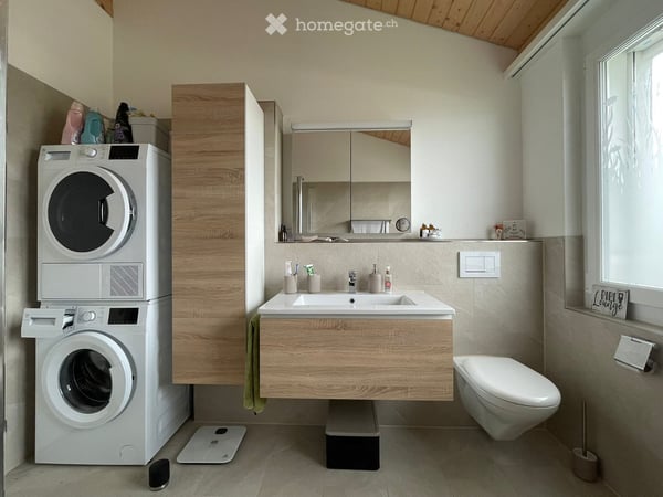 Moderne 2.5-Zimmer-Maisonette-Wohnung mit zusätzlicher offener Galerie 2