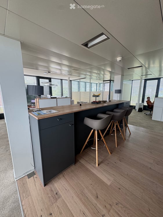 Moderne, helle Büroräumlichkeiten in Pfäffikon SZ – ab 1. Dezember 2026 6