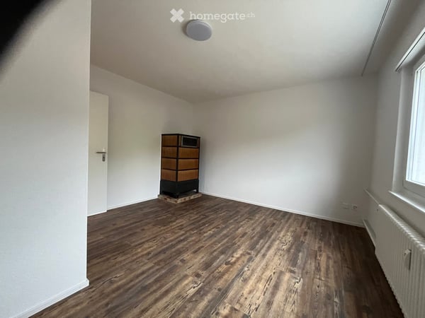 2.5 Zimmer Wohnung, parterre mit Garten inklusive Parkplatz 10