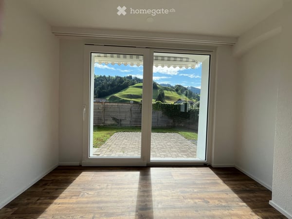 2.5 Zimmer Wohnung, parterre mit Garten inklusive Parkplatz 19