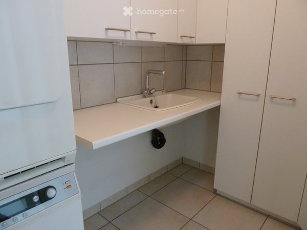 Grosszügige 5 1/2 Zimmer-Wohnung Nähe Bahnhof Nänikon inkl. 2 Einstellplätze in Tiefgarage 18