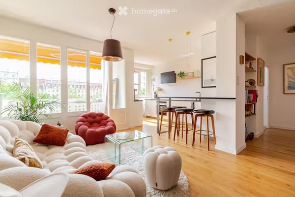 Charming 3.5-Room Apartment with Balcony in Geneva's Charmilles District 4