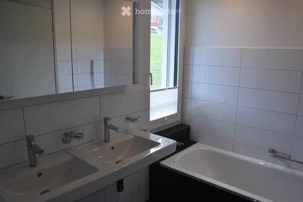 Ruhige, helle 3,5-Zimmer-Gartenwohnung mit zwei Terrassen und Blick ins Grüne 3