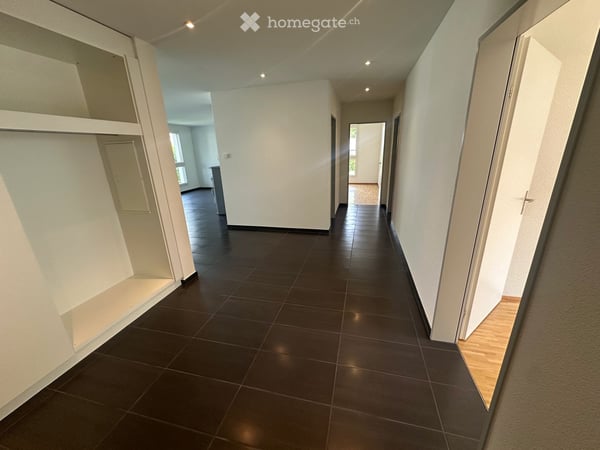 helle und ruhig gelegene 4.5 Zimmer Wohnung mit Balkon und Hobbyraum 8