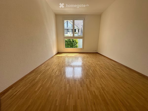 helle und ruhig gelegene 4.5 Zimmer Wohnung mit Balkon und Hobbyraum 5
