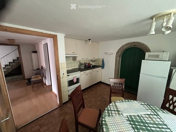 Möblierte 2.5-Zimmer-Wohnung im charmanten Altbau in Pieterlen 5