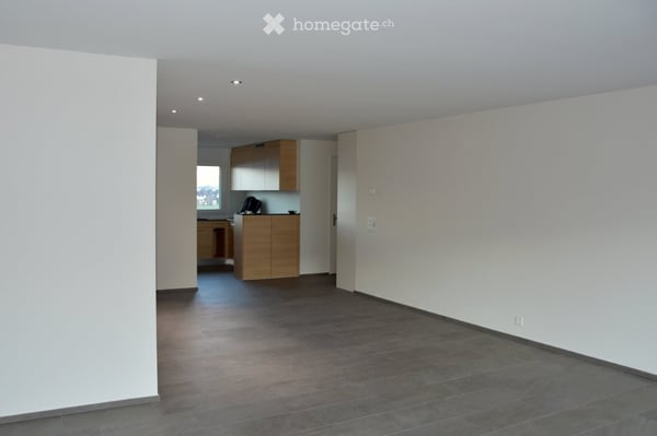 Helle 4.5-Zimmer-Wohnung am Naherholungsgebiet in Wangen SZ 4