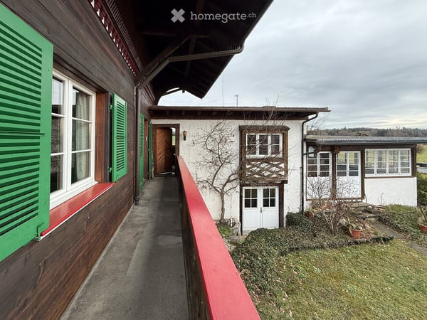Charmantes 7-Zimmer-Einfamilienhaus mit wunderbarer Fernsicht 16