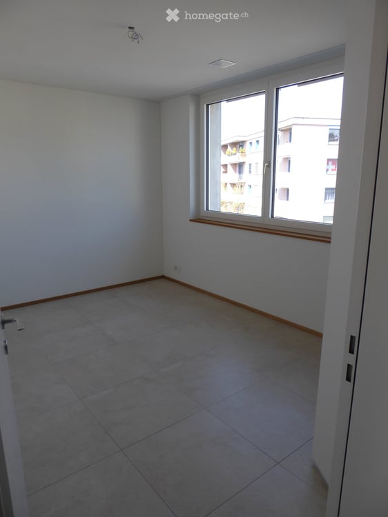 Helle 4.5-Zimmer-Wohnung im Erdgeschoss in Hinwil – modern, ruhig und familienfreundlich 5