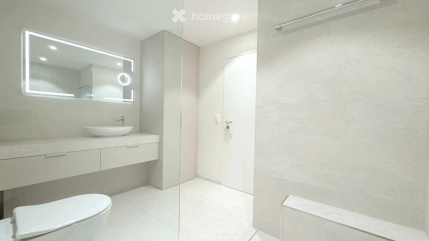 Immobilie in Brunnen - Moderne 4.5-Zimmer-Wohnung mit traumhafter Aussicht in Brunnen - Bild 4