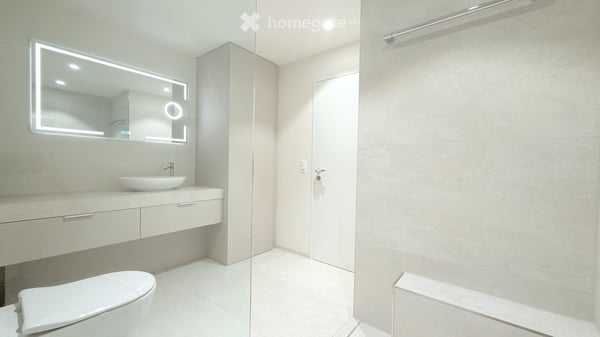 Moderne 2.5-Zimmer-Wohnung mit traumhafter Aussicht in Brunnen 4
